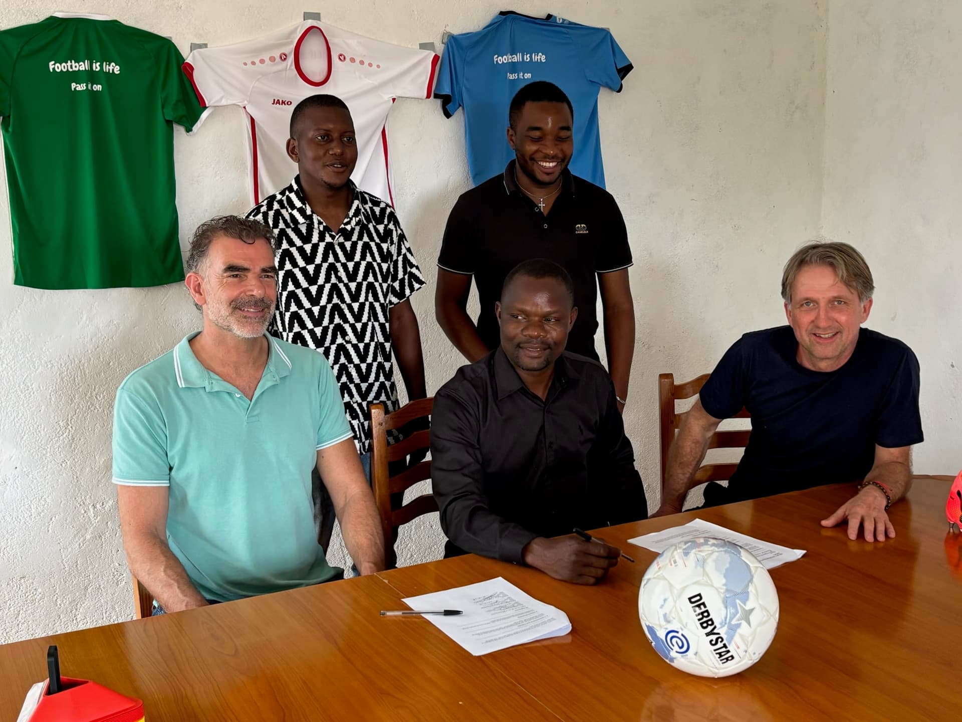 Het bestuur van Football is Life